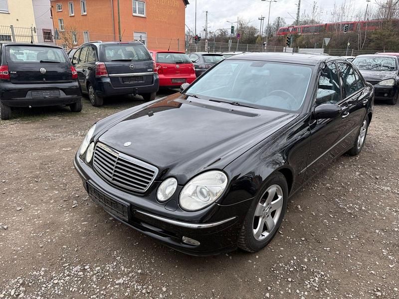 Gebraucht Mercedes E320 Avantgarde 224 PS (164 kW) 2005 Schwarz Limousine