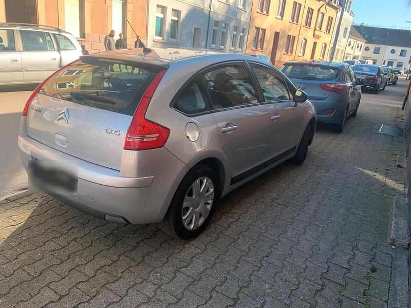 Gebraucht Citroën C4 110 PS (80 kW) 2009 Silber Limousine