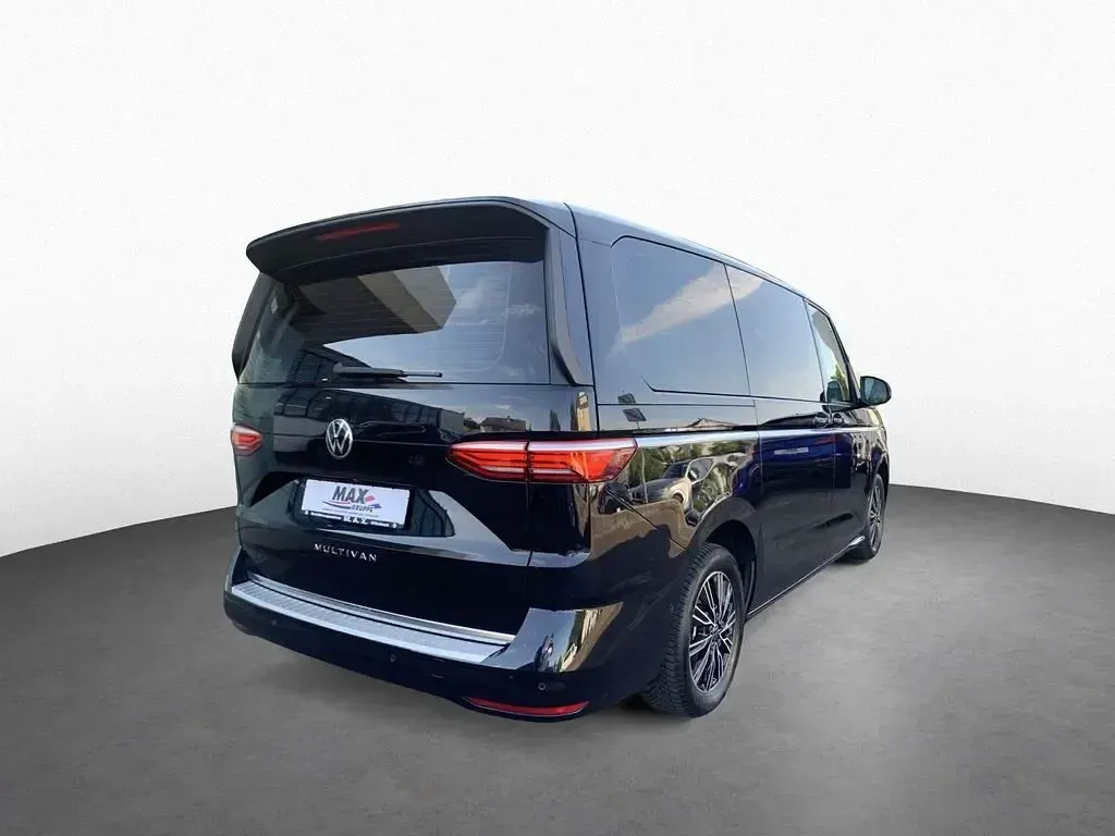 Gebraucht VW Multivan Style 204 PS (150 kW) 2023 Schwarz Van / Kleinbus