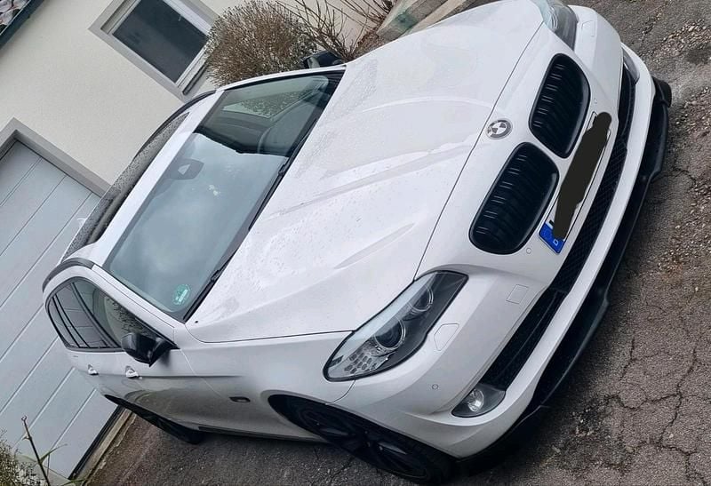 Weiß Gebraucht 2013 BMW 520 Kombi | 12.000 € (Etwas zu teuer) - Bild 1/4