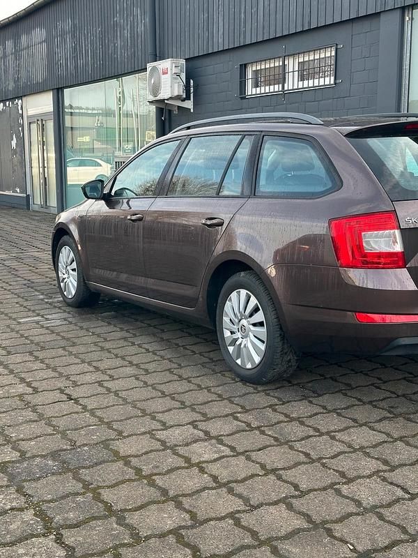Gebraucht Skoda Octavia 110 PS (80 kW) 2016 Grau Kleinwagen