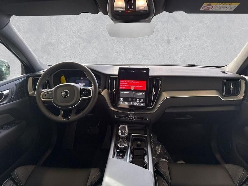 Neu Volvo XC60 Plus 455 PS (334 kW) 2025 Schwarz SUV