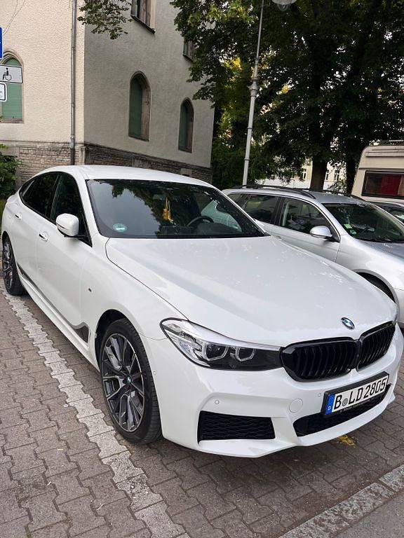 Weiß Gebraucht 2018 BMW 630 M Sport Coupé | 35.950 € (Fairer Preis) - Bild 1/4