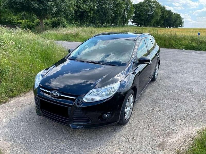 Second-hand Ford Focus Titanium 116 CP (85 kW) 2011 Break