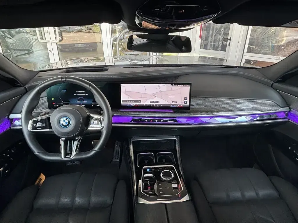 Gebraucht BMW i7 M Sport 400 kW (544 PS) 2024 Schwarz Limousine