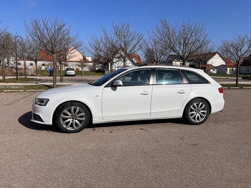 Gebraucht Audi A4 S-Line 150 PS (110 kW) 2015 Weiß Kombi