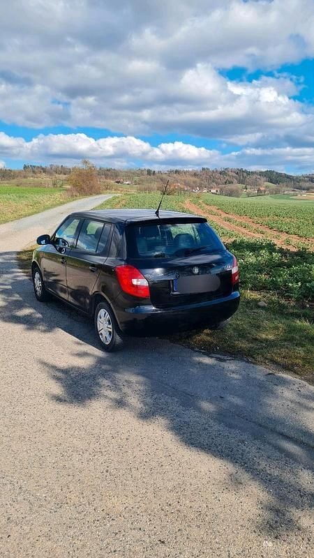 Gebraucht Skoda Fabia 60 PS (44 kW) 2009 Schwarz Kleinwagen