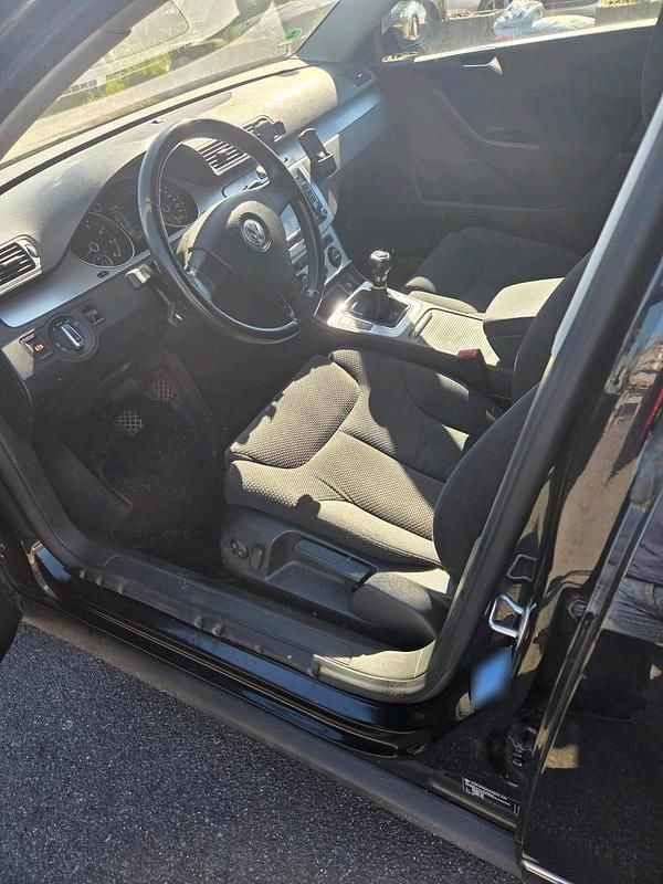 Usata VW Passat 122 CV (89 kW) 2008 Nero Station wagon