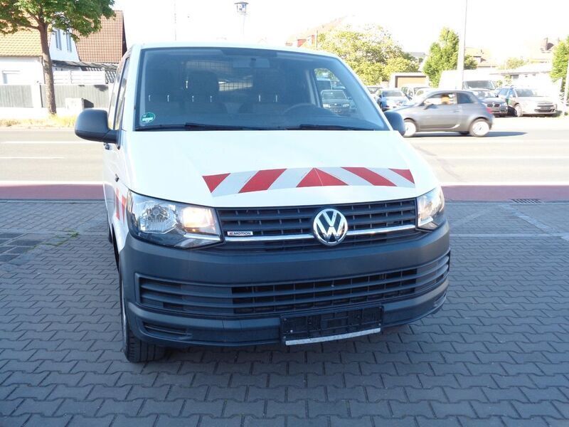 Weiß Gebraucht 2016 VW T6 Van | 18.900 € (Teuer) - Bild 1/4