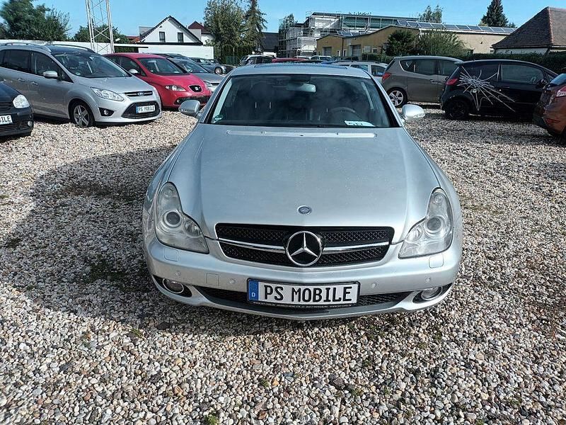 Gebraucht Mercedes CLS500 306 PS (225 kW) 2005 Silber Coupé
