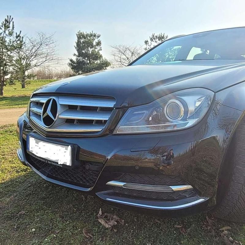 Gebraucht Mercedes 220 170 PS (125 kW) 2017 Schwarz