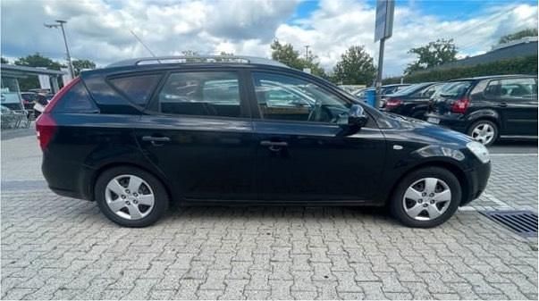 Schwarz Gebraucht 2009 Kia Ceed Sportswagon Kombi | 2.400 € (Guter Preis) - Bild 1/4