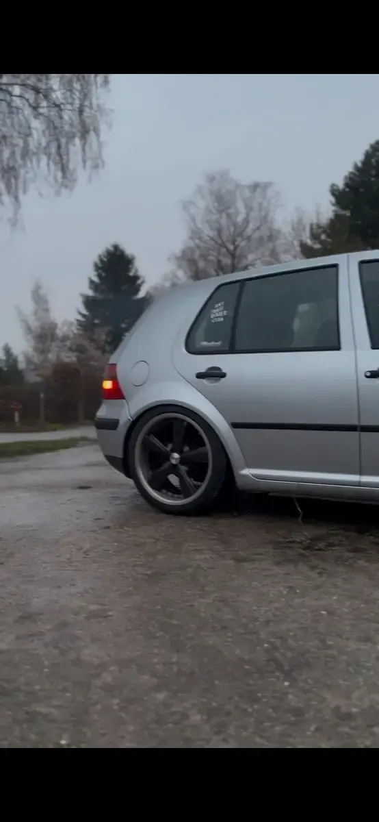 Gebraucht VW Golf IV 75 PS (55 kW) 2001 Silber Kleinwagen