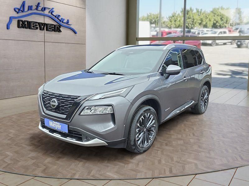Dark grey Neu 2025 Nissan X-Trail Tekna SUV | 39.710 € - Bild 1/4