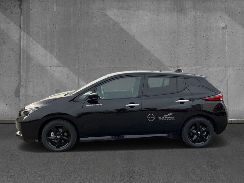 Gebraucht Nissan Leaf 360º 110 kW (150 PS) 2023 Black(m) Kleinwagen