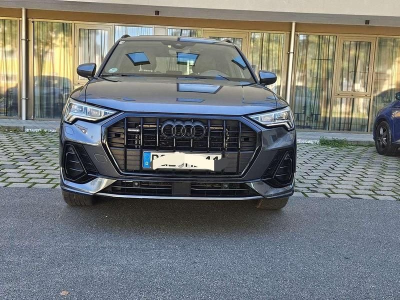 Grau Gebraucht 2020 Audi Q3 S-Line SUV | 29.500 € (Fairer Preis) - Bild 1/4
