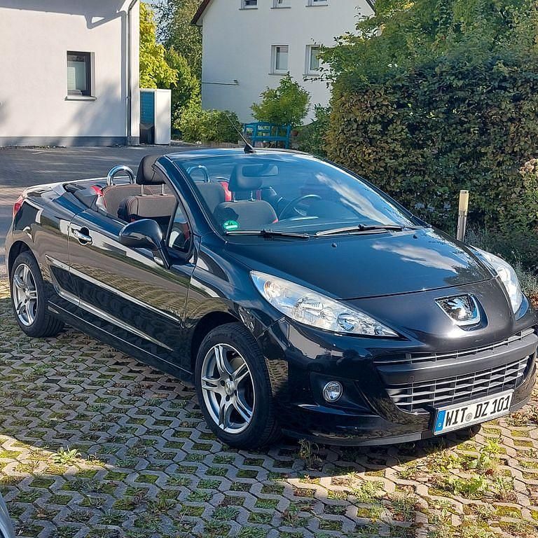 Schwarz Gebraucht 2011 Peugeot 207 CC Urban Move Cabrio | 5.700 € (Fairer Preis) - Bild 1/4