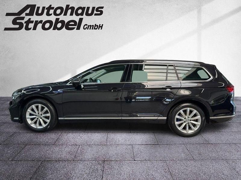 Gebraucht VW Passat 156 PS (114 kW) 2021 Deep black perleffekt (metallic) Kombi