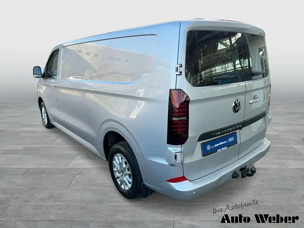 Gebraucht VW T7 150 PS (110 kW) 2025 Grau Van