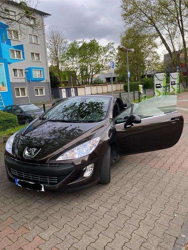 Braun Gebraucht 2010 Peugeot 308 CC Tendance Cabrio | 4.500 € (Fairer Preis) - Bild 1/4