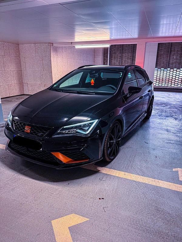 Gebraucht Seat Leon 4Drive 300 PS (220 kW) 2020 Schwarz Kombi