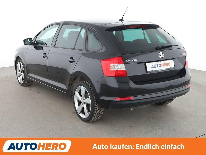 Gebraucht Skoda Rapid Joy 110 PS (80 kW) 2016 Schwarz Kleinwagen