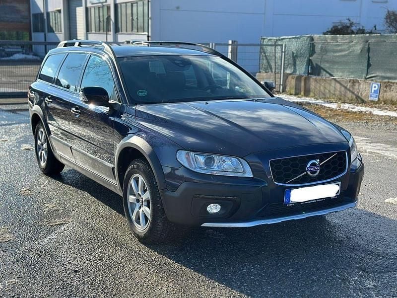 Blau Gebraucht 2015 Volvo XC70 Limousine | 14.500 € - Bild 1/4