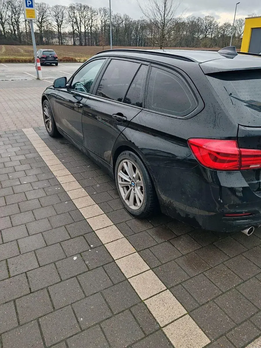 Gebraucht BMW 318 150 PS (110 kW) 2017 Schwarz Kombi