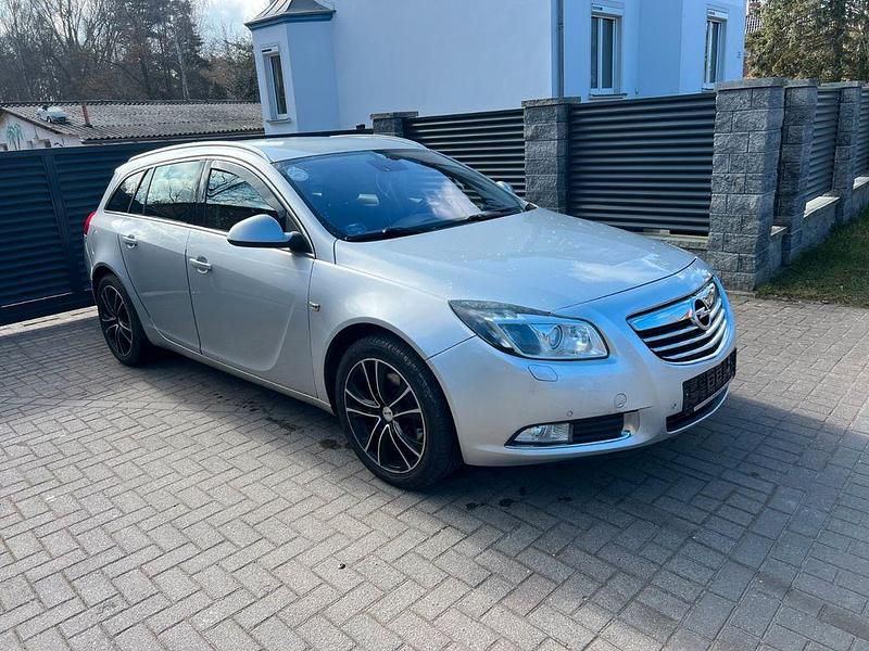 Silber Gebraucht 2009 Opel Insignia Edition Kombi | 1.750 € (Superpreis) - Bild 1/4