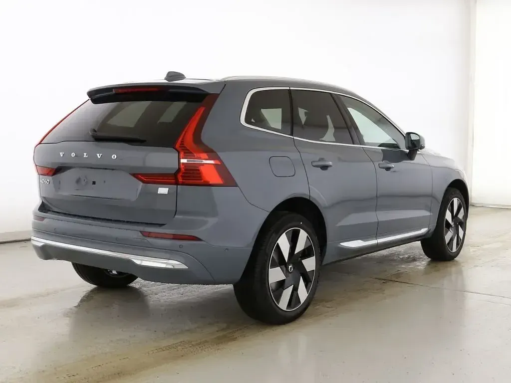 Gebraucht Volvo XC60 Plus 455 PS (334 kW) 2024 Grau SUV