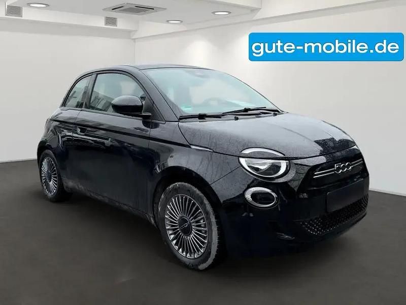 Gebraucht Fiat 500e 87 kW (119 PS) 2022 Schwarz onyx schwarz Kleinwagen