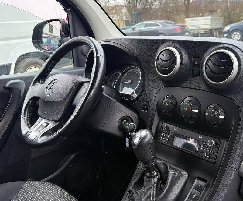 Gebraucht Mercedes Citan 111 110 PS (80 kW) 2016 Schwarz Kombi