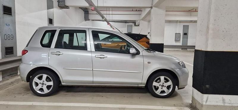 Gebraucht Mazda 2 80 PS (58 kW) 2005 Silber Kleinwagen