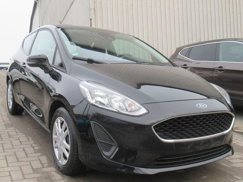 Gebraucht Ford Fiesta Trend 71 PS (52 kW) 2019 Schwarz Kleinwagen