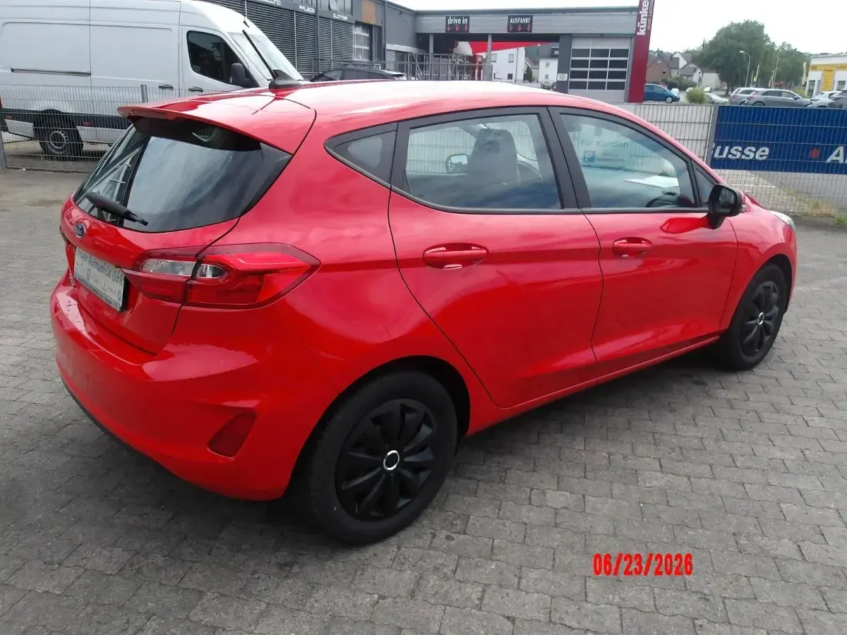 Gebraucht Ford Fiesta 95 PS (69 kW) 2021 Rot Kleinwagen