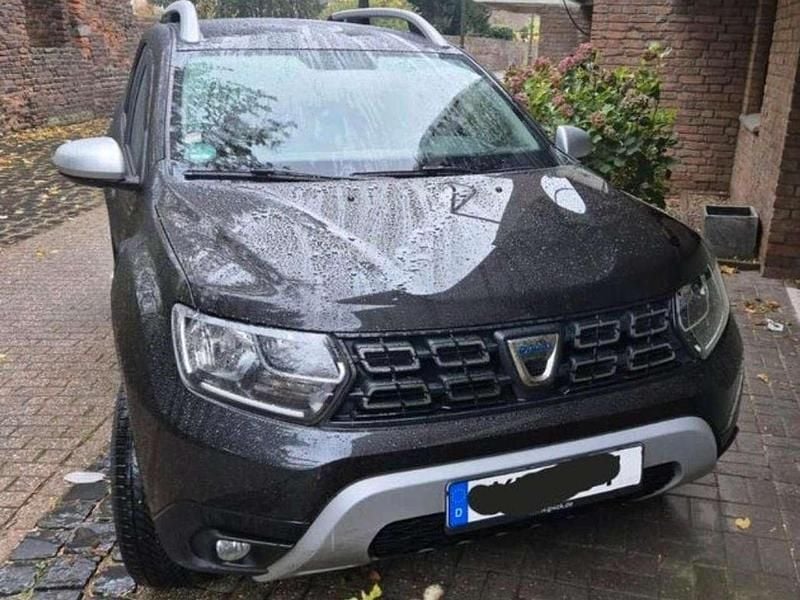 Gebraucht Dacia Duster Comfort 114 PS (83 kW) 2019 Schwarz SUV