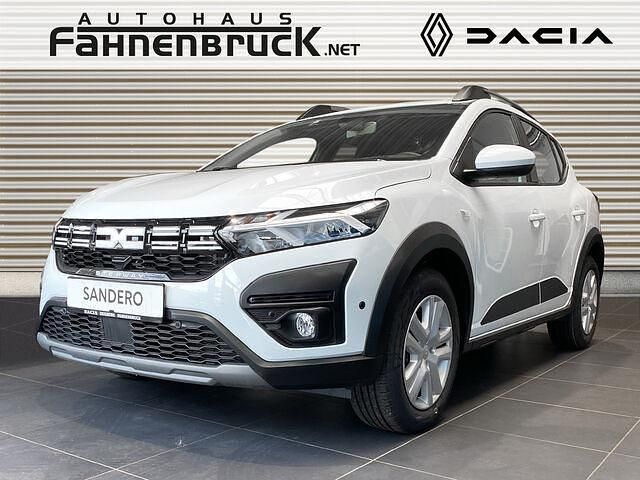 Arktisweiß Gebraucht 2024 Dacia Sandero Expression Kleinwagen | 18.100 € (Fairer Preis) - Bild 1/2