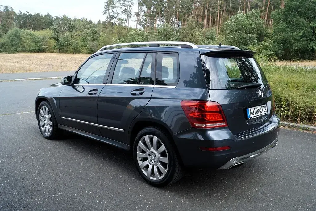 Gebraucht Mercedes GLK200 143 PS (105 kW) 2013 Grau SUV