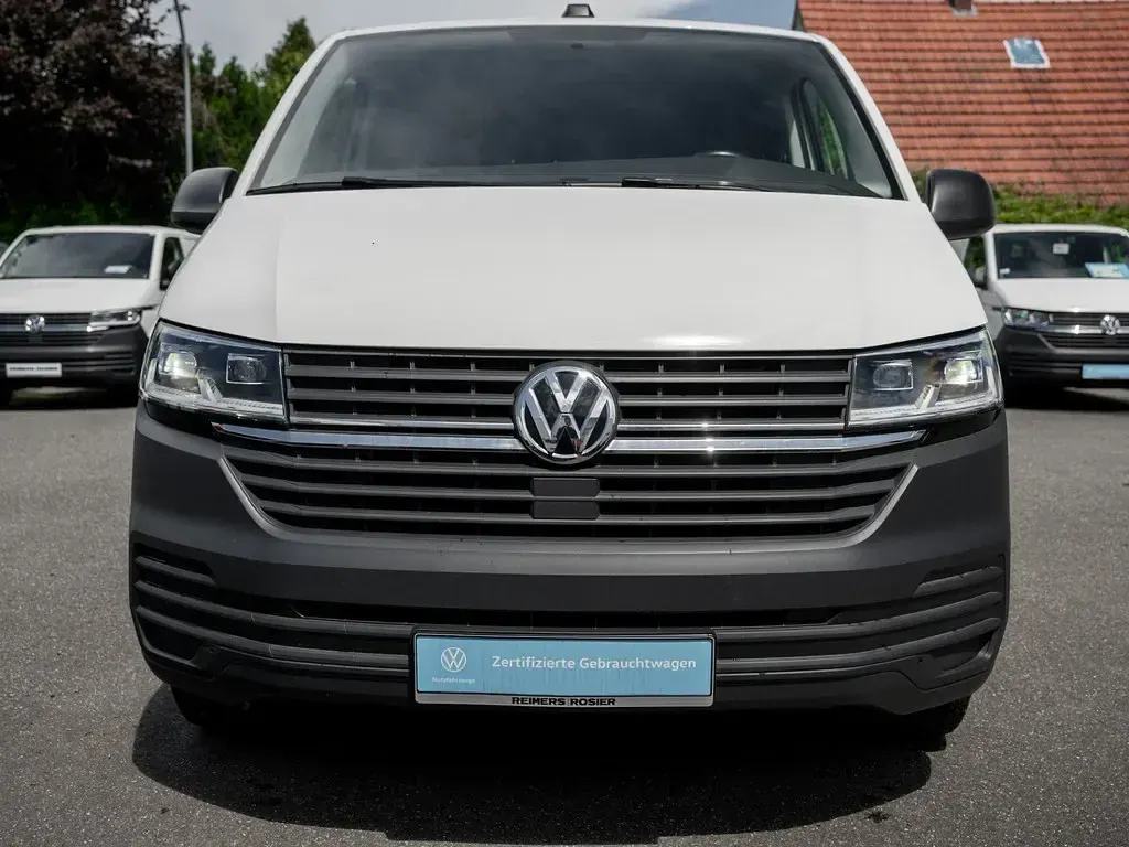 Gebraucht VW T6.1 150 PS (110 kW) 2022 Weiss / candy weiss Van