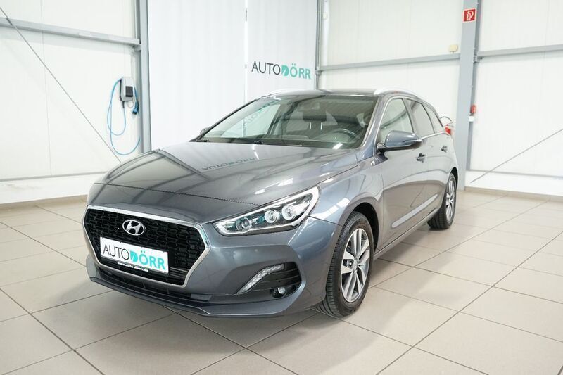 Grau Gebraucht 2020 Hyundai i30 Trend Kombi | 14.900 € (Guter Preis) - Bild 1/4