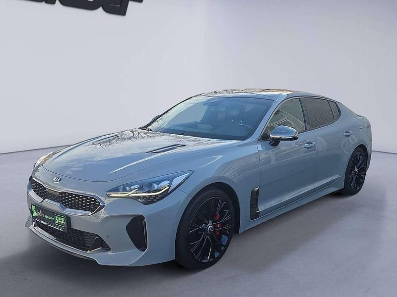 Gebraucht Kia Stinger GT 370 PS (272 kW) 2020 Ceramic silver Kleinwagen