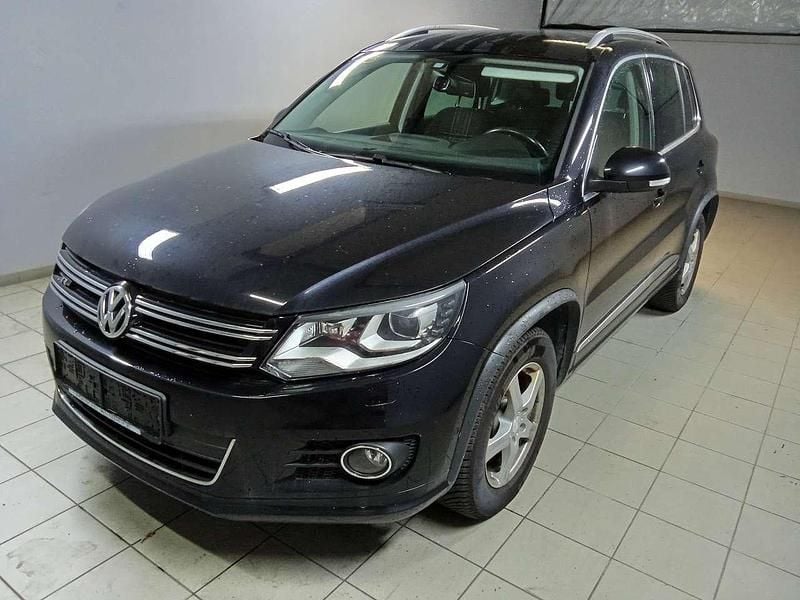 Schwarz Gebraucht 2015 VW Tiguan LOUNGE SUV | 9.900 € (Superpreis) - Bild 1/4