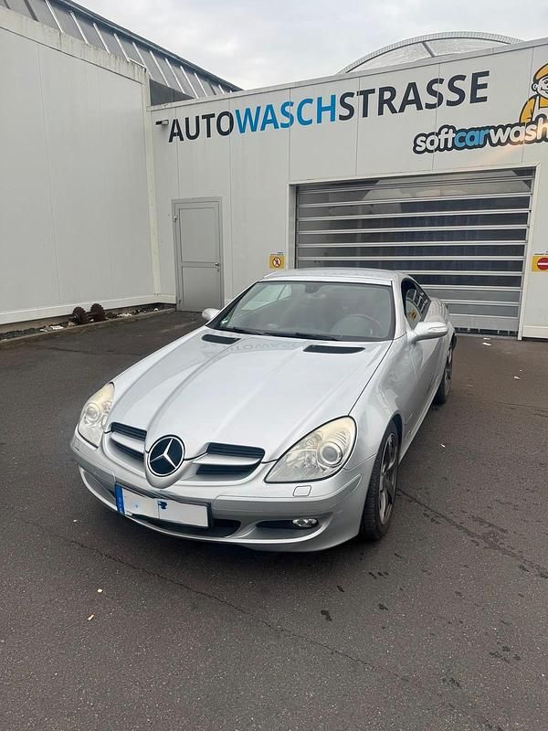 Grau Gebraucht 2005 Mercedes SLK200 Cabrio | 6.999 € (Fairer Preis) - Bild 1/4
