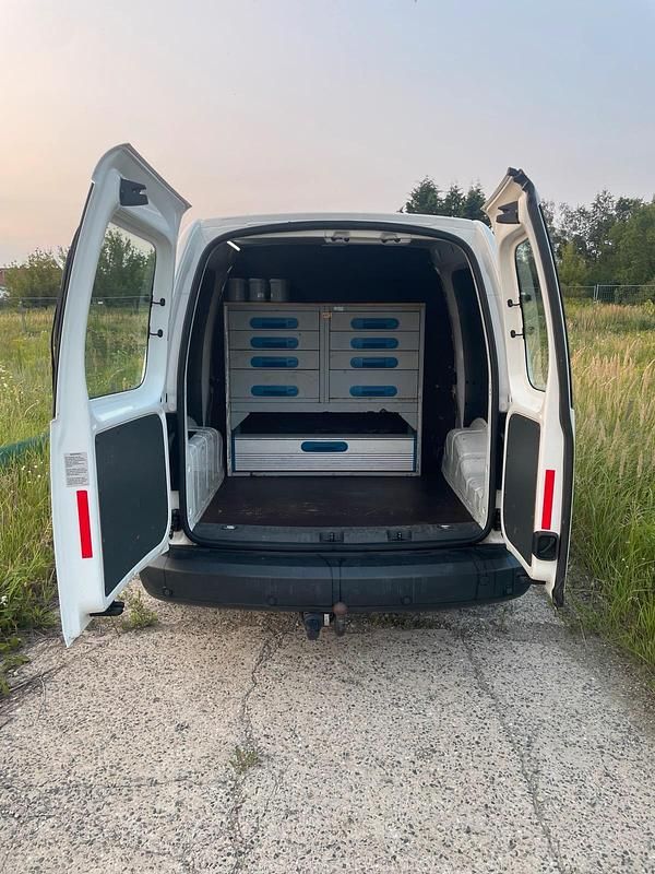 Gebraucht VW Caddy 140 PS (102 kW) 2011 Weiß Van / Kleinbus