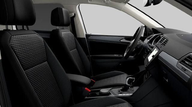 Gebraucht VW Tiguan Active 150 PS (110 kW) 2023 Oryxweiß perlmutteffekt SUV