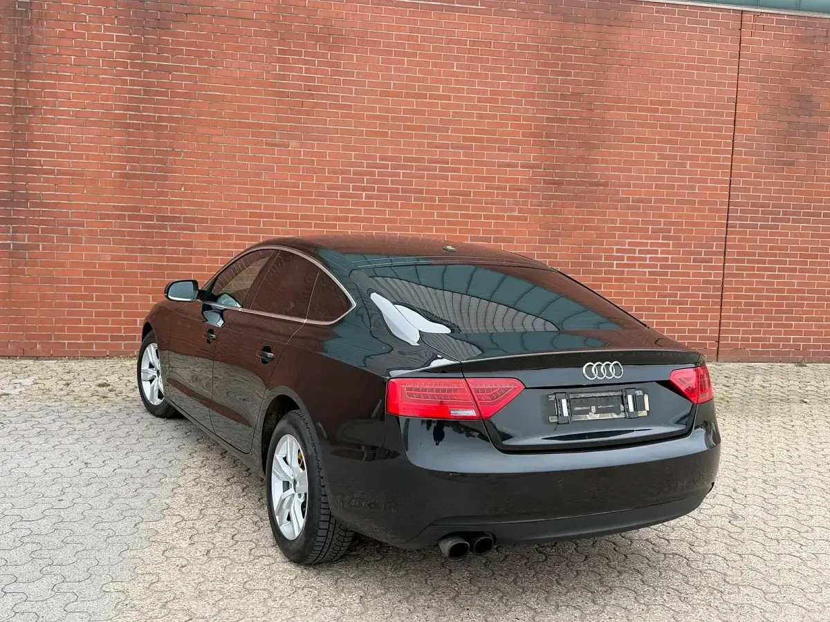 Second-hand Audi A5 S-Line 177 CP (130 kW) 2013 Negru Coupe