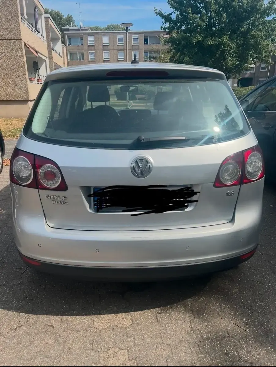 Gebraucht VW Golf V 102 PS (75 kW) 2007 Silber Limousine