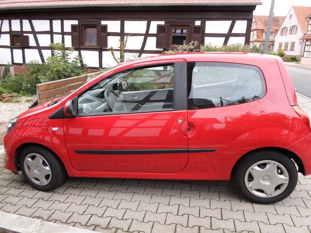 Gebraucht Renault Twingo 103 PS (75 kW) 2010 Rot Kleinwagen