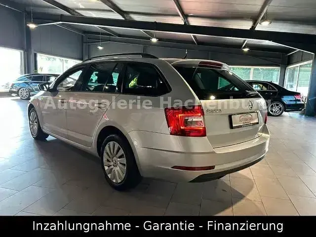 Gebraucht Skoda Octavia Ambition 150 PS (110 kW) 2020 Silber Kombi