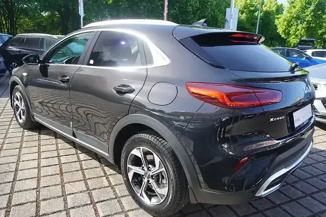 Neu Kia XCeed 150 PS (110 kW) 2026 Blackpearlmet. SUV